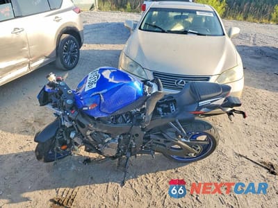 Trzecie zdjęcie samochodu z tyłu: 2026 SUZUKI GSX-R600 VIN:JS1GN7FA7T7100868 - miniatura