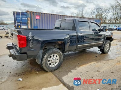 Trzecie zdjęcie samochodu z tyłu: 2016 CHEVROLET SILVERADO K2500 HIGH COUNTRY VIN:1GC1KXE85GF307032 - miniatura