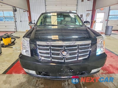 Piąte zdjęcie samochodu w środku: 2010 CADILLAC ESCALADE ESV PREMIUM VIN:1GYUKJEF0AR262350 - miniatura