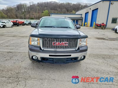 Piąte zdjęcie samochodu w środku: 2011 GMC SIERRA K1500 SLT VIN:1GTR2WE39BZ152395 - miniatura