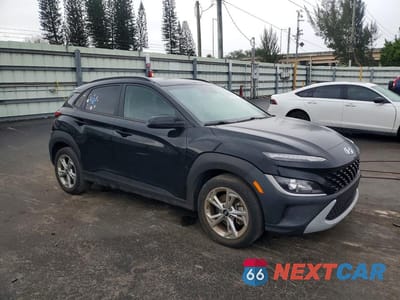 Czwarte zdjęcie samochodu z boku: 2023 HYUNDAI KONA SEL VIN:KM8K6CAB4PU986981 - miniatura