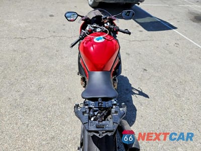Zdjęcie 6 z 9 samochodu: 2020 BMW S 1000 RR VIN:WB10E2302L6D34461 - miniatura