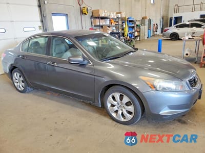 Czwarte zdjęcie samochodu z boku: 2008 HONDA ACCORD EXL VIN:1HGCP26878A088585 - miniatura