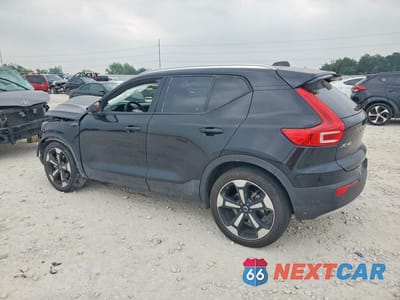Drugie zdjęcie samochodu z przodu: 2022 VOLVO XC40 T5 MOMENTUM VIN:YV4162UK3N2744176 - miniatura
