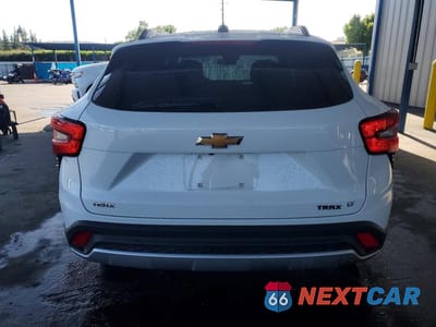 Zdjęcie 6 z 13 samochodu: 2025 CHEVROLET TRAX 1LT VIN:KL77LHEP1SC331615 - miniatura
