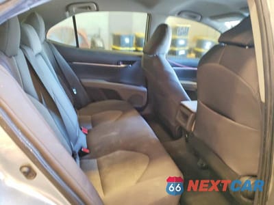 Zdjęcie 10 z 12 samochodu: 2022 TOYOTA CAMRY LE VIN:4T1C11AK2NU632249 - miniatura