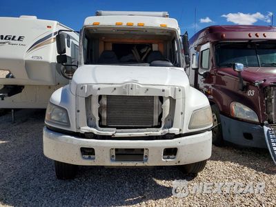 Piąte zdjęcie samochodu w środku: 2018 HINO 258/268 BOX TRUCK VIN:5PVNJ8JV1J4S69209 - miniatura