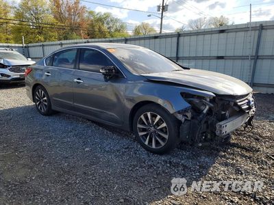 Czwarte zdjęcie samochodu z boku: 2017 NISSAN ALTIMA 2.5 SL VIN:1N4AL3AP5HC166233 - miniatura