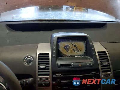 Zdjęcie 9 z 12 samochodu: 2005 TOYOTA PRIUS BASE VIN:JTDKB20U053023270 - miniatura
