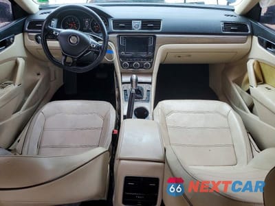 Zdjęcie 8 z 12 samochodu: 2016 VOLKSWAGEN PASSAT SE VIN:1VWBS7A36GC013166 - miniatura