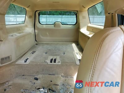 Zdjęcie 10 z 13 samochodu: 2012 CHEVROLET SUBURBAN C1500 LT VIN:1GNSCJE06CR216960 - miniatura