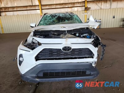 Piąte zdjęcie samochodu w środku: 2019 TOYOTA RAV4 XLE VIN:JTMW1RFV6KD501596 - miniatura