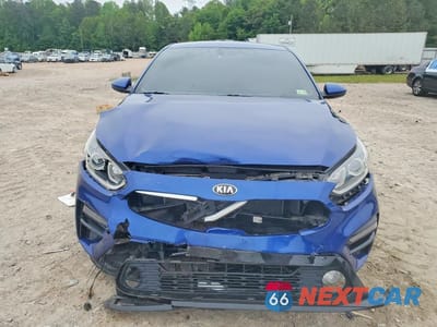 Piąte zdjęcie samochodu w środku: 2021 KIA FORTE LXS VIN:3KPF24AD5ME284350 - miniatura