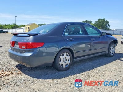 Trzecie zdjęcie samochodu z tyłu: 2005 HONDA ACCORD LX VIN:1HGCM56435A168243 - miniatura