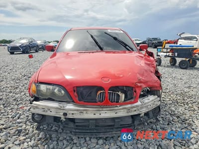 Piąte zdjęcie samochodu w środku: 2003 BMW 325 I VIN:WBAET37483NJ33018 - miniatura