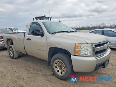 Czwarte zdjęcie samochodu z boku: 2008 CHEVROLET SILVERADO C1500 VIN:1GCEC14X98Z176241 - miniatura