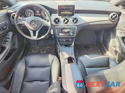 Zdjęcie 8 z 12 samochodu: 2014 MERCEDES-BENZ CLA 250 VIN:WDDSJ4EB8EN043640 - miniatura