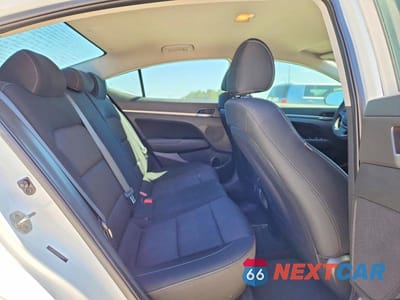 Zdjęcie 10 z 12 samochodu: 2018 HYUNDAI ELANTRA SEL VIN:5NPD84LF0JH219434 - miniatura