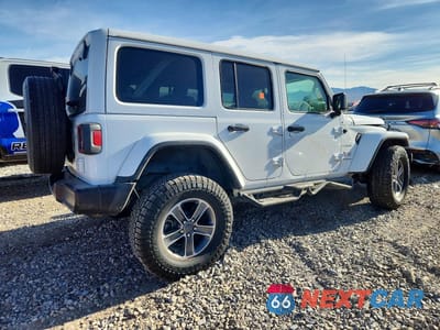 Trzecie zdjęcie samochodu z tyłu: 2023 JEEP WRANGLER SAHARA VIN:1C4HJXEG8PW665718 - miniatura