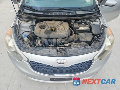 Zdjęcie 11 z 12 samochodu: 2014 KIA FORTE LX VIN:KNAFK4A65E5241087 - miniatura