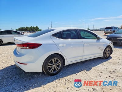 Trzecie zdjęcie samochodu z tyłu: 2018 HYUNDAI ELANTRA SEL VIN:5NPD84LF0JH219434 - miniatura