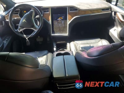 Zdjęcie 8 z 12 samochodu: 2017 TESLA MODEL X VIN:5YJXCDE23HF052212 - miniatura