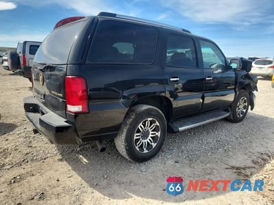 Trzecie zdjęcie samochodu z tyłu: 2003 CADILLAC ESCALADE LUXURY VIN:1GYEK63N73R156993 - miniatura