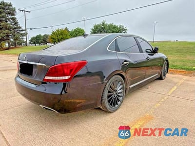 Czwarte zdjęcie samochodu z boku: 2014 HYUNDAI EQUUS SIGNATURE VIN:KMHGH4JH1EU080178 - miniatura
