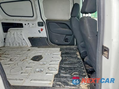 Zdjęcie 11 z 13 samochodu: 2018 RAM PROMASTER CITY VIN:ZFBERFAB3J6K75474 - miniatura
