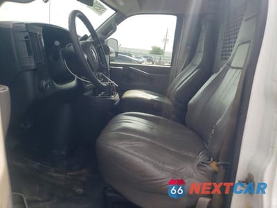 Zdjęcie 7 z 13 samochodu: 2017 CHEV EXPRESS G2500 VIN:1GCWGAFF1H1135808 - miniatura