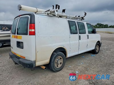 Trzecie zdjęcie samochodu z tyłu: 2013 CHEVROLET EXPRESS G2500 VIN:1GCWGFCA1D1903190 - miniatura
