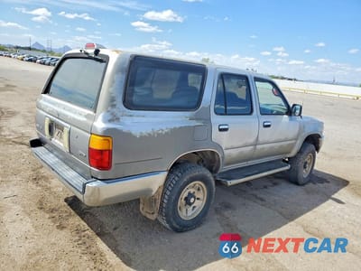 Trzecie zdjęcie samochodu z tyłu: 1995 TOYOTA 4RUNNER SR5 V6 VIN:JT3VN29V1S0042427 - miniatura