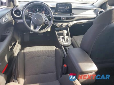 Zdjęcie 8 z 12 samochodu: 2023 KIA FORTE LXS VIN:3KPF24AD3PE583419 - miniatura