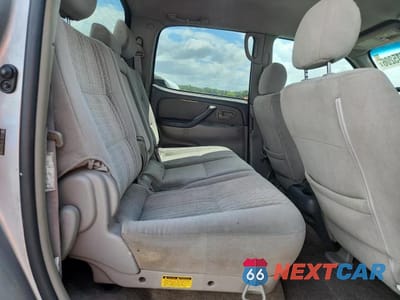 Zdjęcie 10 z 11 samochodu: 2005 TOYOTA TUNDRA SR5 VIN:5TBET341X5S494060 - miniatura