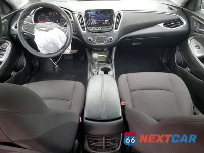 Zdjęcie 8 z 12 samochodu: 2023 CHEVROLET MALIBU LT VIN:1G1ZD5ST1PF224880 - miniatura