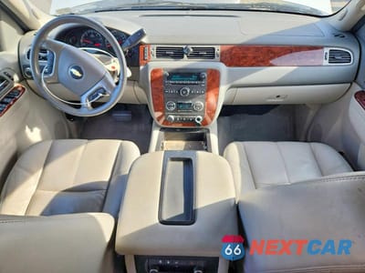 Zdjęcie 8 z 11 samochodu: 2014 CHEVROLET TAHOE K1500 LT VIN:1GNSKBE08ER198859 - miniatura