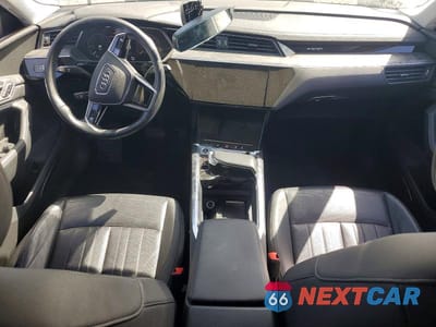 Zdjęcie 8 z 12 samochodu: 2022 AUDI E-TRON SPORTBACK PREMIUM PLUS VIN:WA12AAGE8NB031015 - miniatura