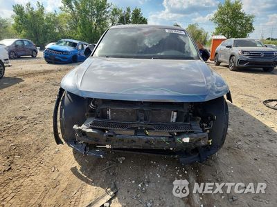 Piąte zdjęcie samochodu w środku: 2023 VOLKSWAGEN TIGUAN SE R-LINE BLACK VIN:3VVCB7AX6PM035131 - miniatura