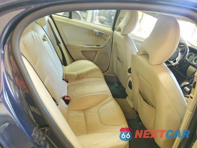 Zdjęcie 10 z 12 samochodu: 2013 VOLVO S60 T5 VIN:YV1612FS7D2180898 - miniatura
