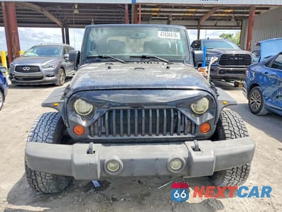 Piąte zdjęcie samochodu w środku: 2013 JEEP WRANGLER SPORT VIN:1C4AJWAG6DL553899 - miniatura