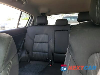 Zdjęcie 10 z 12 samochodu: 2017 KIA SPORTAGE LX VIN:KNDPM3AC0H7086569 - miniatura