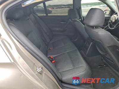 Zdjęcie 10 z 12 samochodu: 2008 BMW 328 I SULEV VIN:WBAVC535X8F010574 - miniatura