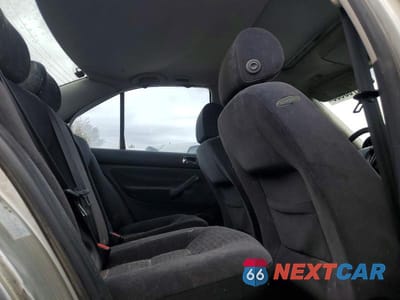 Zdjęcie 10 z 12 samochodu: 2000 VOLKSWAGEN JETTA GLS TDI VIN:3VWSF29M8YM046769 - miniatura