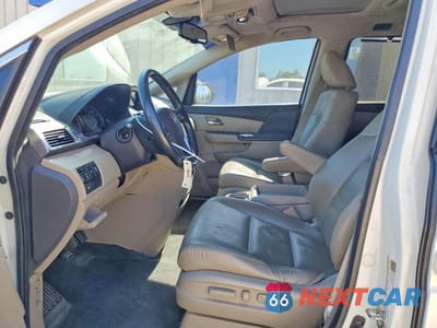 Zdjęcie 7 z 13 samochodu: 2016 HONDA ODYSSEY EXL VIN:5FNRL5H64GB113322 - miniatura