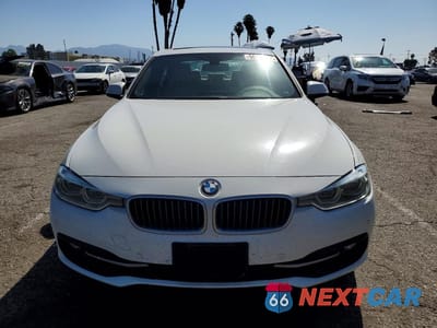 Piąte zdjęcie samochodu w środku: 2018 BMW 330E VIN:WBA8E1C52JA180317 - miniatura