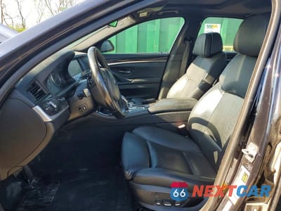 Zdjęcie 7 z 12 samochodu: 2013 BMW 550 I VIN:WBAFR9C52DDX80431 - miniatura
