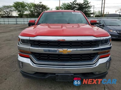 Piąte zdjęcie samochodu w środku: 2019 CHEVROLET SILVERADO LD K1500 LT VIN:2GCVKPEC8K1182730 - miniatura