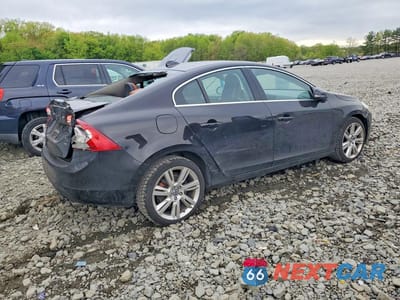 Trzecie zdjęcie samochodu z tyłu: 2013 VOLVO S60 VIN:YV1902FHXD2217060 - miniatura