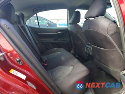 Zdjęcie 10 z 12 samochodu: 2018 TOYOTA CAMRY LE VIN:4T1B11HK6JU548205 - miniatura