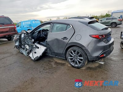 Drugie zdjęcie samochodu z przodu: 2024 MAZDA 3 PREFERRED VIN:JM1BPALMXR1711298 - miniatura
